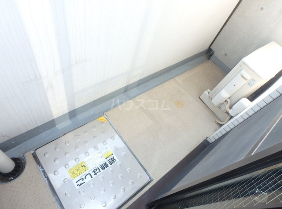 14/23 バルコニー