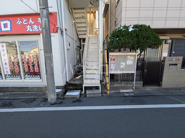 17/22 エントランス