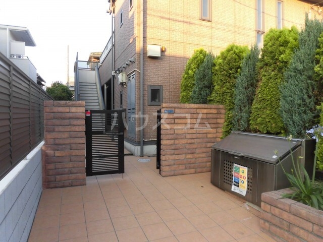 3/7 エントランス