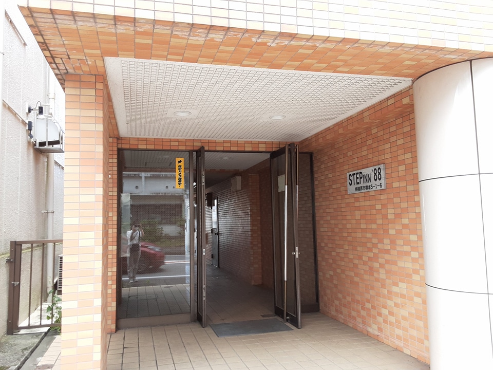 20/29 エントランス