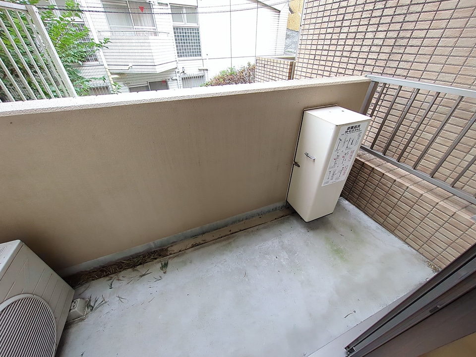 18/26 バルコニー