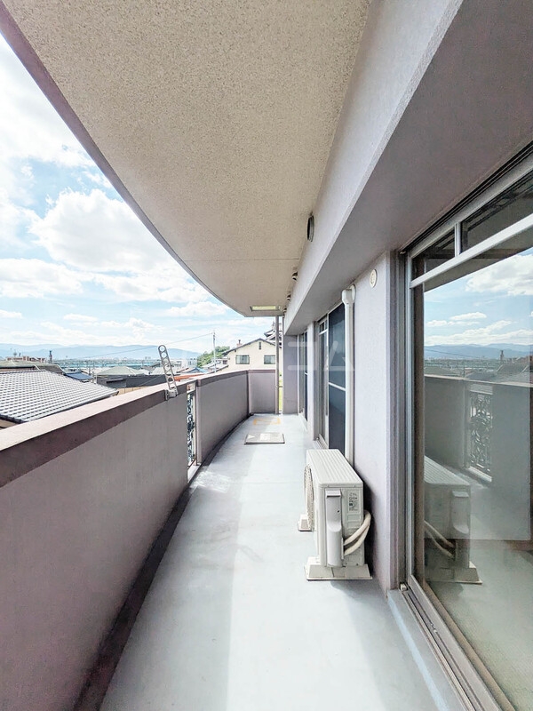 13/22 バルコニー