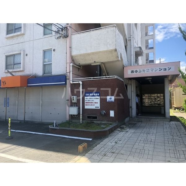 20/29 エントランス