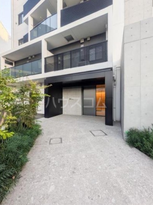 15/24 エントランス