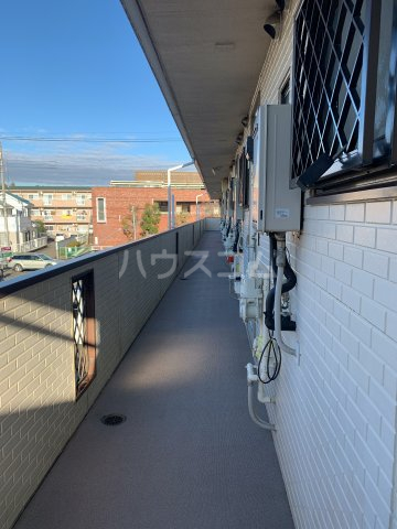 22/30 エントランス