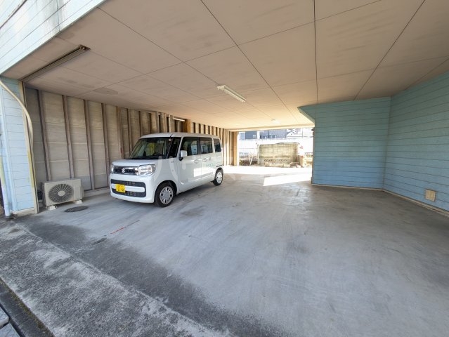 2/7 駐車場