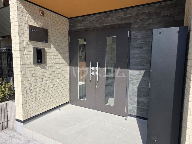 19/26 エントランス