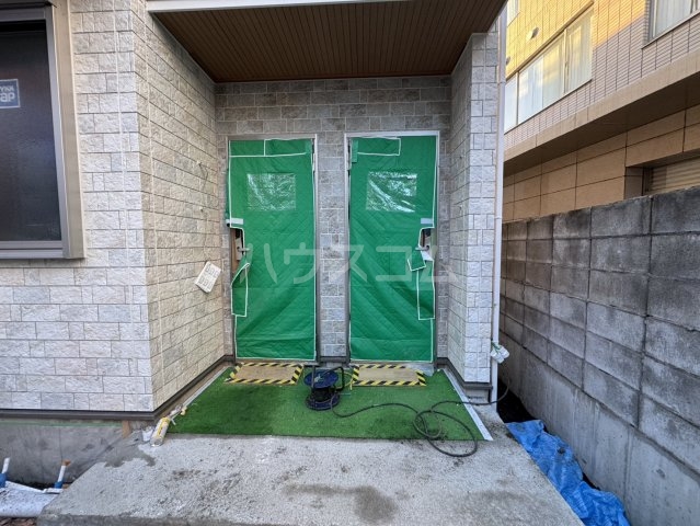 22/30 エントランス