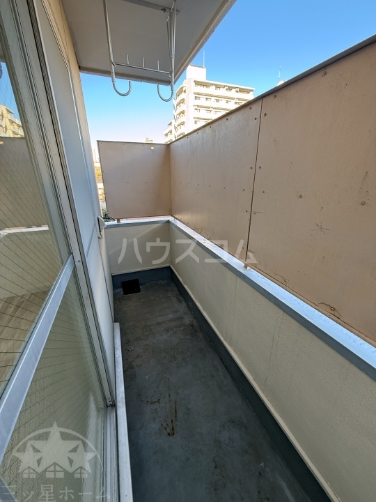 19/27 バルコニー