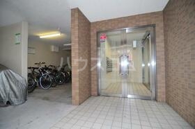 2/5 エントランス