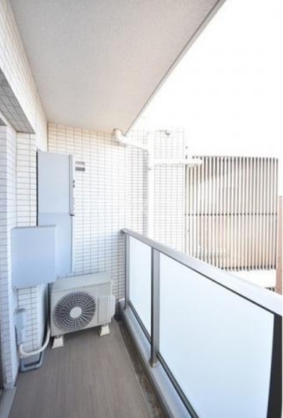 19/27 バルコニー