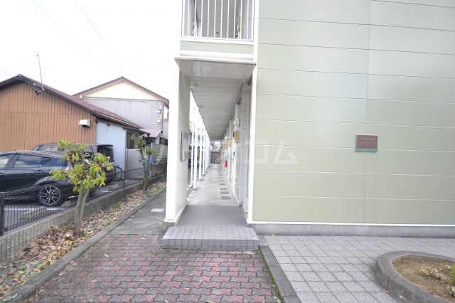 17/23 エントランス