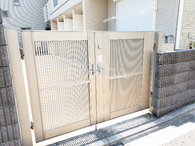 19/21 エントランス