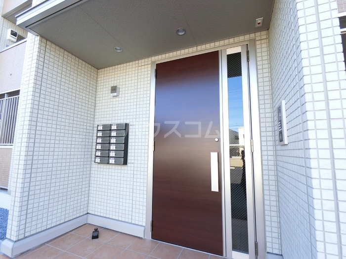 25/28 エントランス