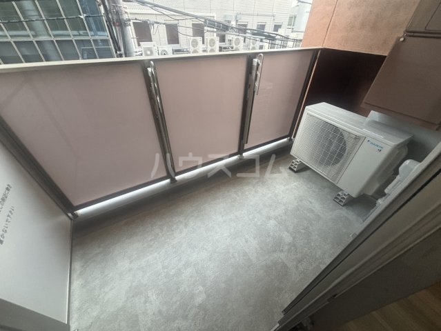 19/30 バルコニー