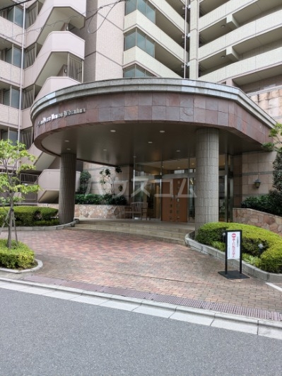 25/30 エントランス