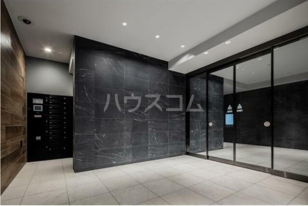 17/28 エントランス