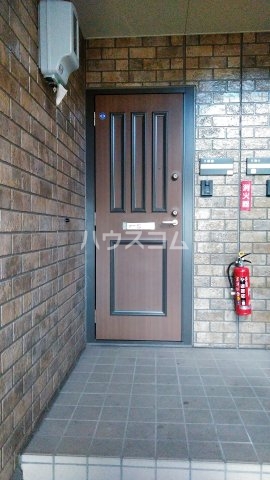 26/30 エントランス