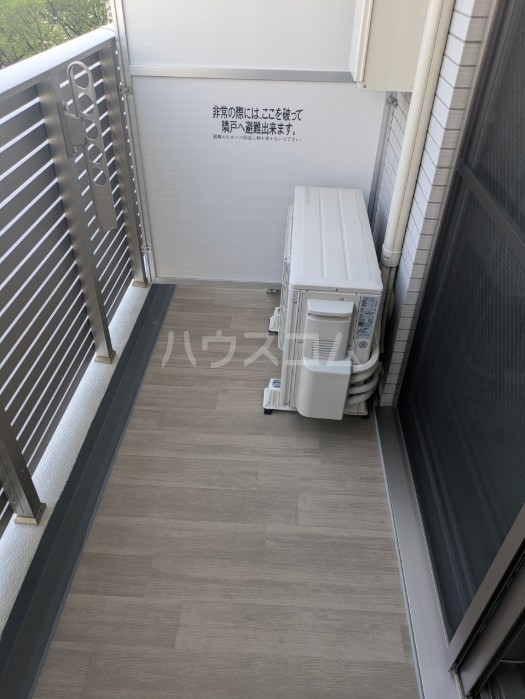 19/30 バルコニー