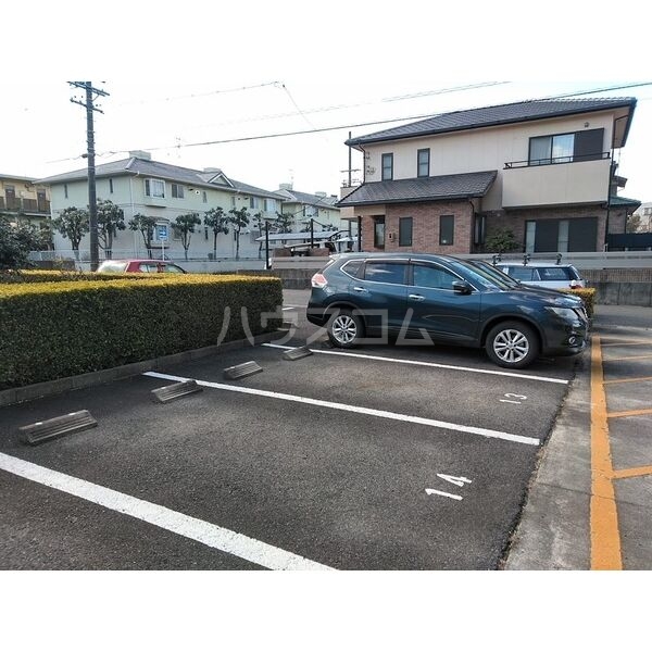 14/22 駐車場