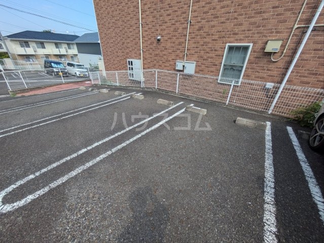 28/30 駐車場