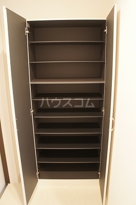 13/30 収納