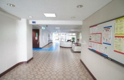 15/23 エントランス