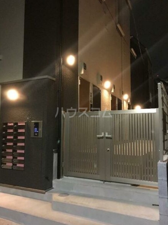 14/21 エントランス