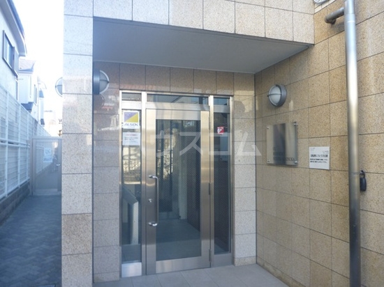 19/22 エントランス