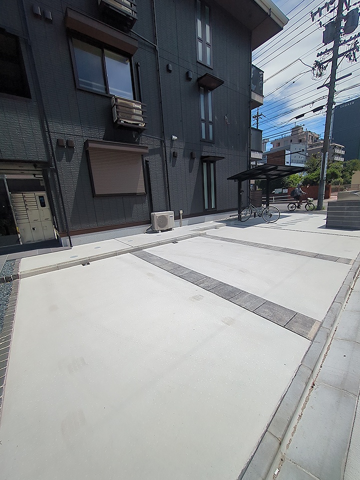 3/3 駐車場