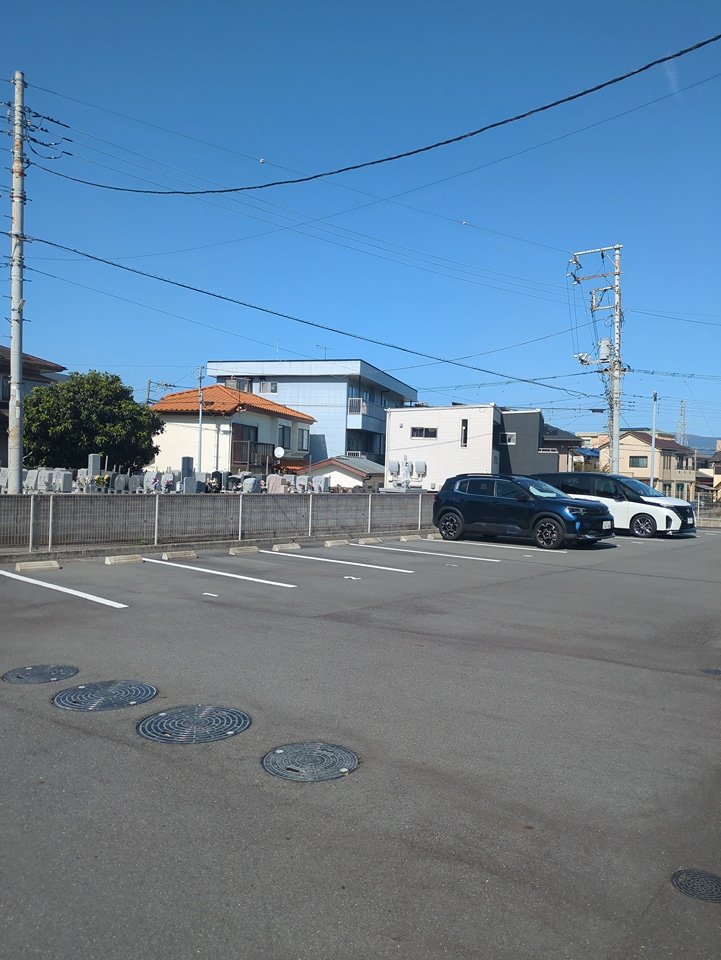 20/27 駐車場