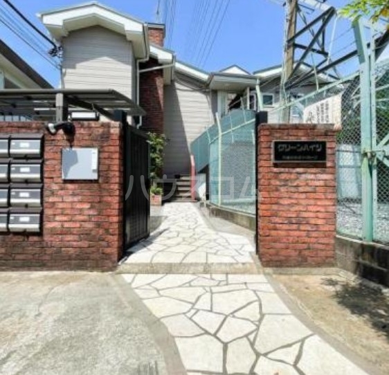 14/20 エントランス