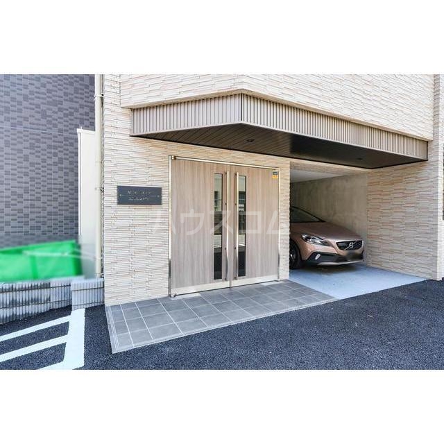 14/16 エントランス