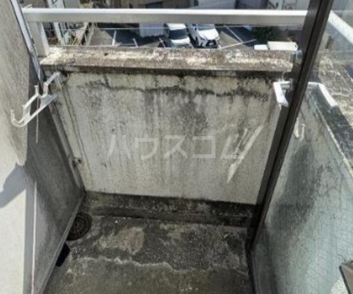 13/22 バルコニー