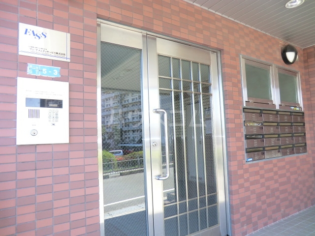 2/3 エントランス