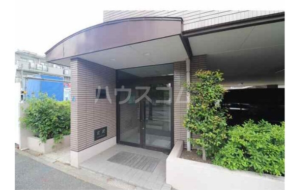 15/19 エントランス