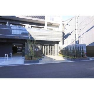 19/26 エントランス