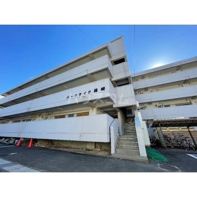 19/20 エントランス