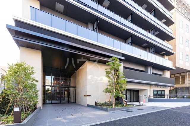 15/21 エントランス