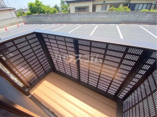 23/30 バルコニー