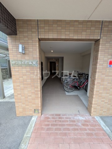 24/30 エントランス