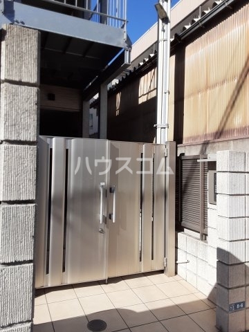 19/28 エントランス