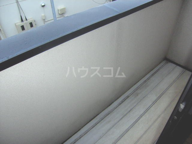 19/25 バルコニー