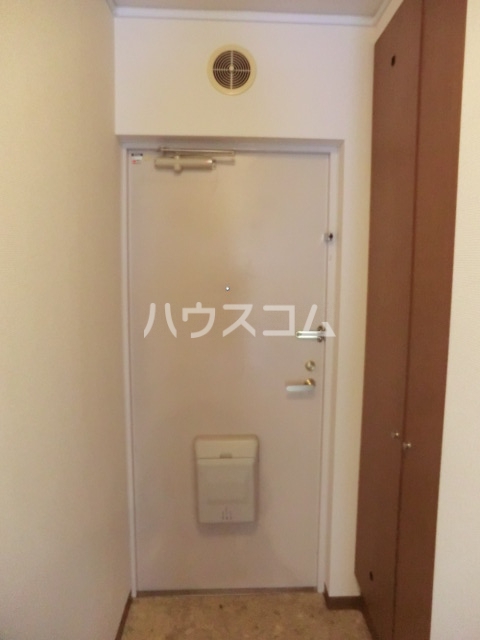 14/30 玄関