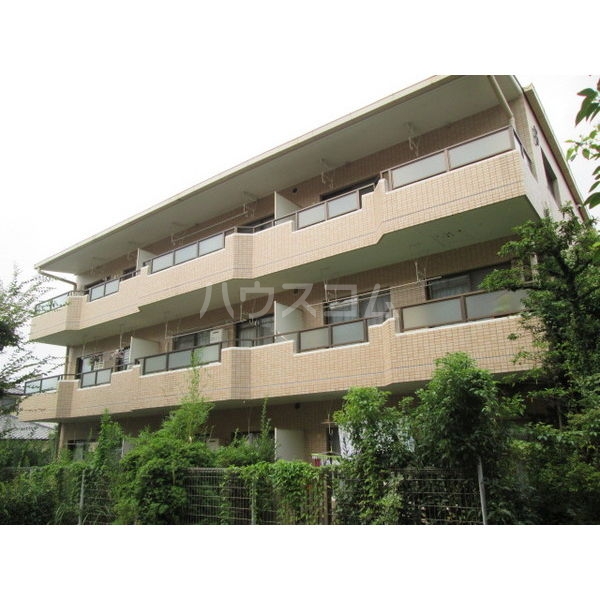 19/29 エントランス