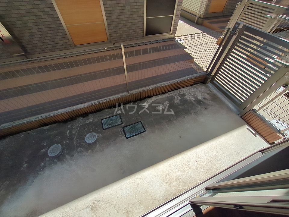 19/30 バルコニー