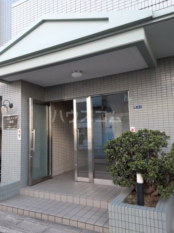 18/28 エントランス