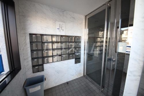 15/22 エントランス