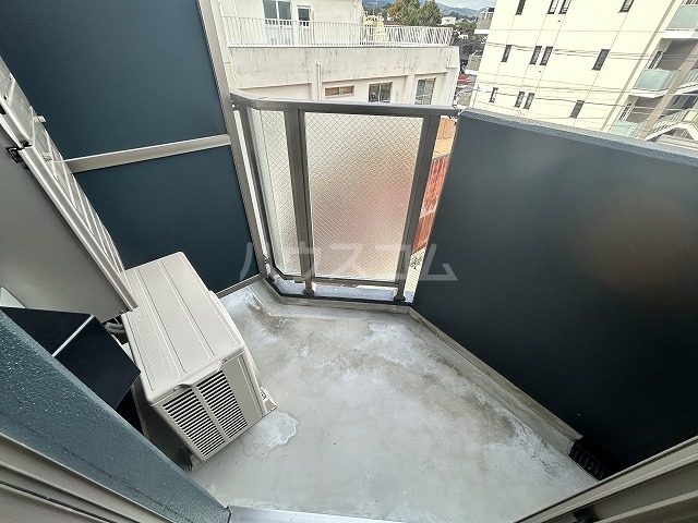 20/30 バルコニー