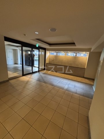 19/28 エントランス